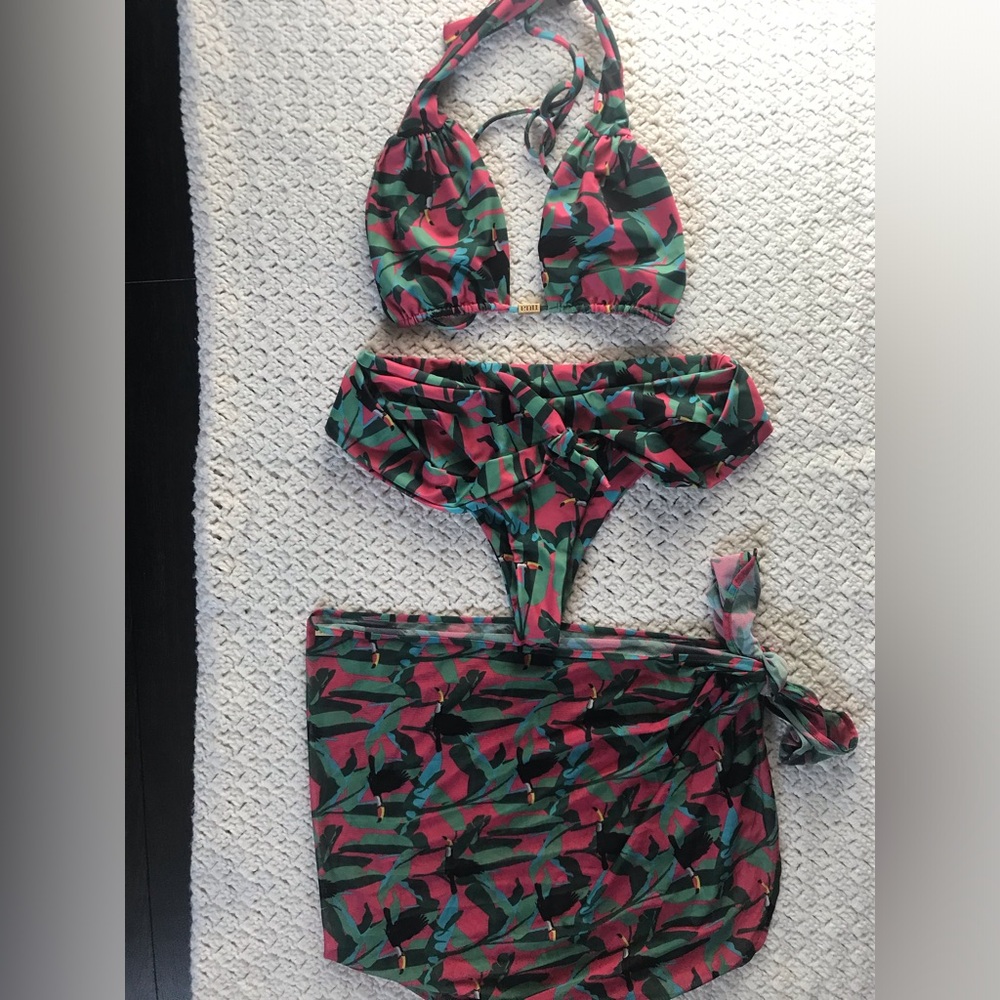 Nua Swim 3 piece set Size Small